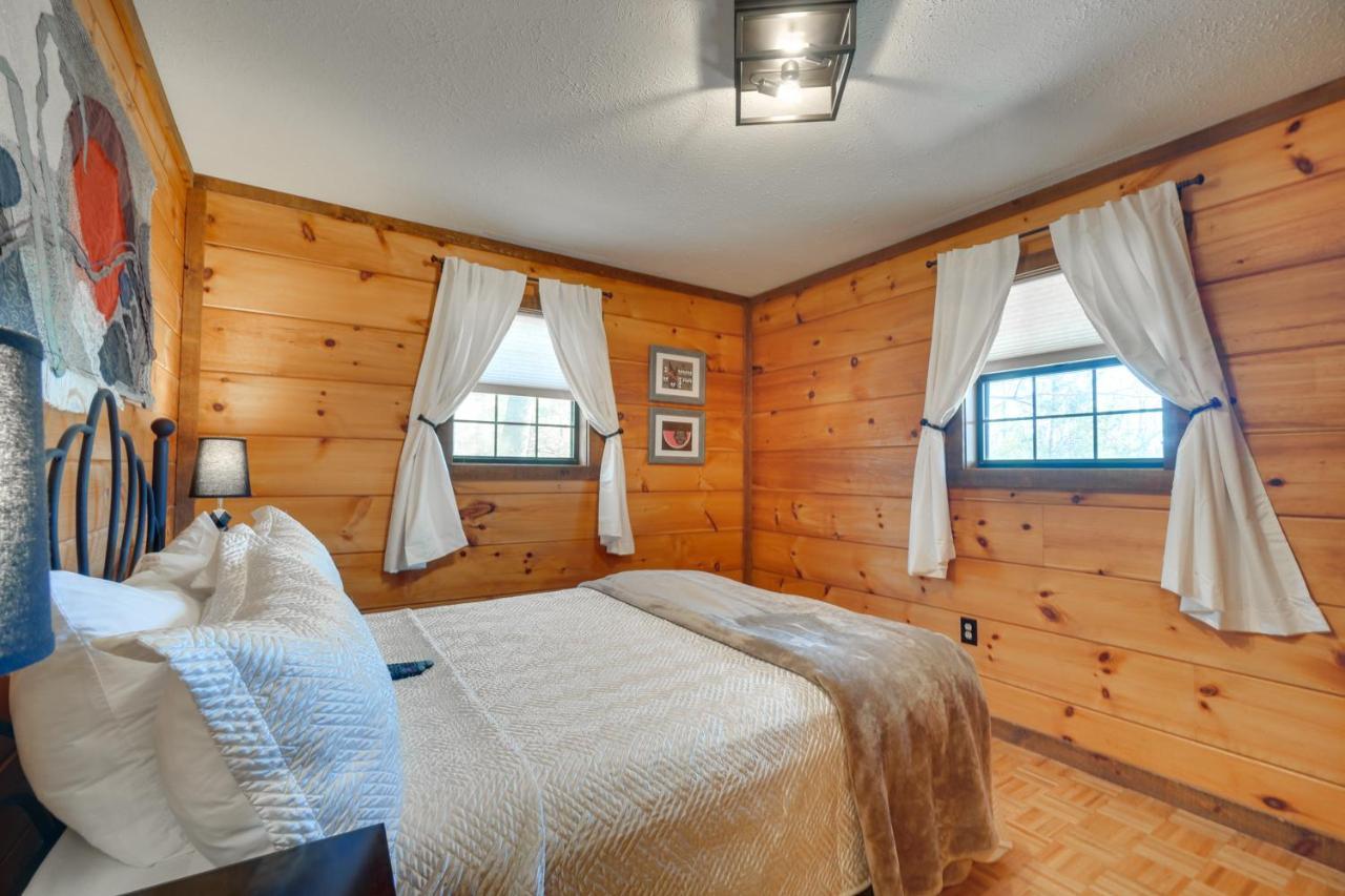 Central Sevierville Cabin With Hot Tub And Views! Dış mekan fotoğraf